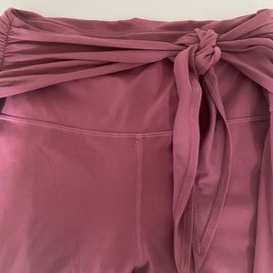 Lululemon wrap leggings